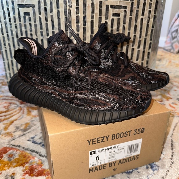 Brand New! Size 6 Men’s. 2021 Yeezy Boost 350 V2 ‘MX ROCK’ - Picture 5 of 7